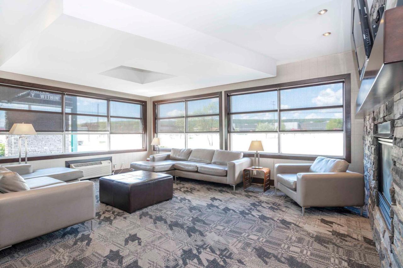 Sandman Hotel & Suites Πρινς Τζορτζ Εξωτερικό φωτογραφία